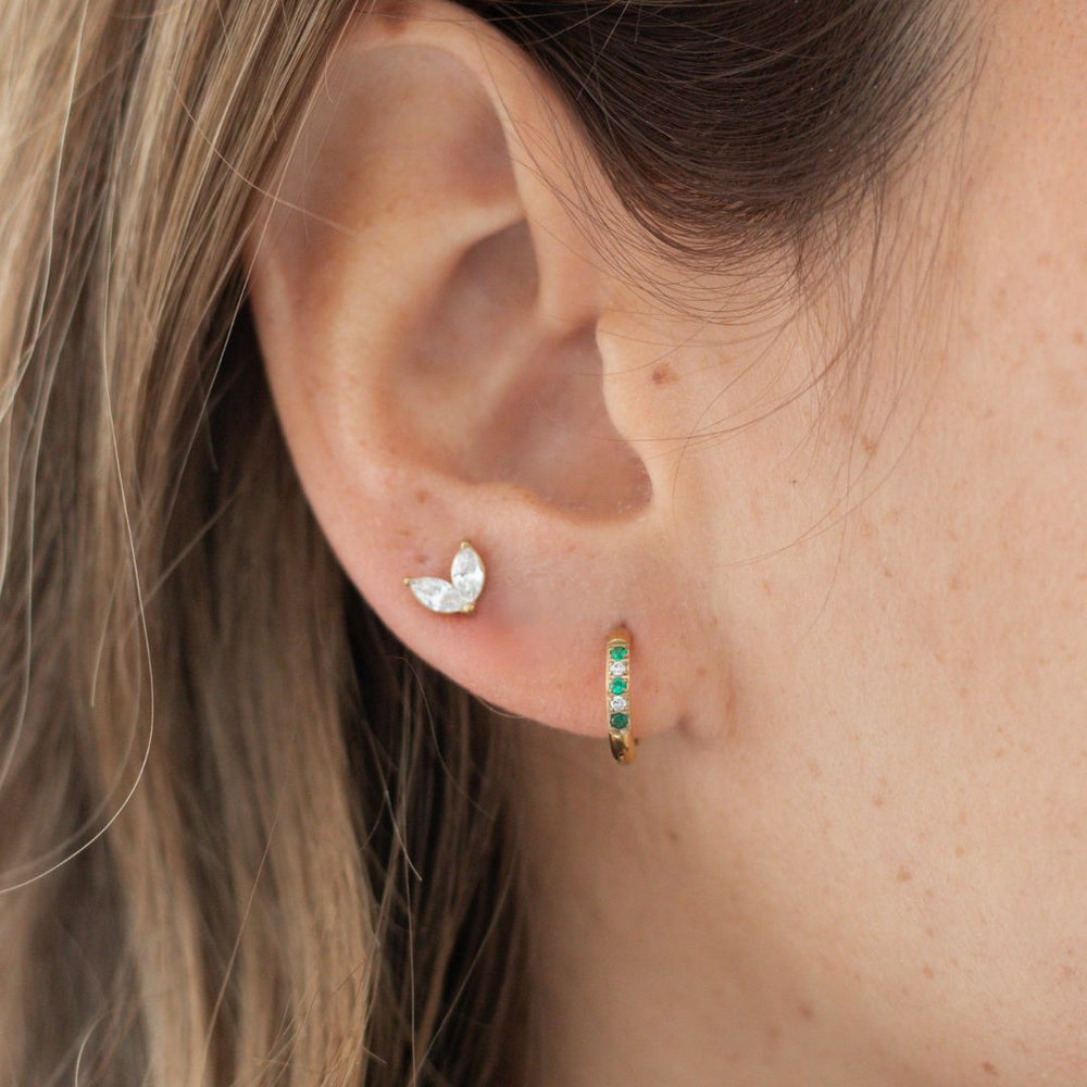 Mini Krystal Stud Øreringe i 18K guldbelagt rustfrit stål.
